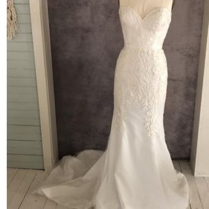Ti Adora embroidered trumpet wedding bridal 12